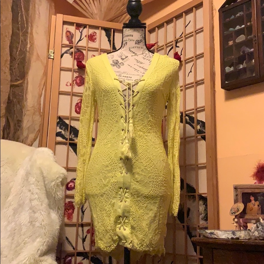 Neon yellow mini lace dress sz small